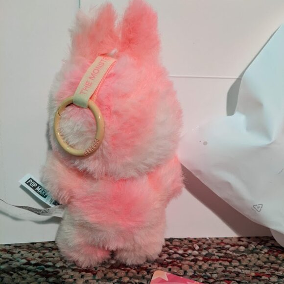 Popmart Big Into Energy Labubu "Loyality" - Picture 4 of 7